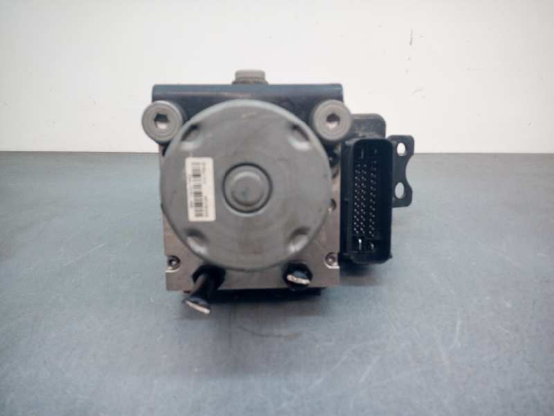 Recambio de abs para hyundai ix35 classic 2wd referencia OEM IAM 589202Y620  