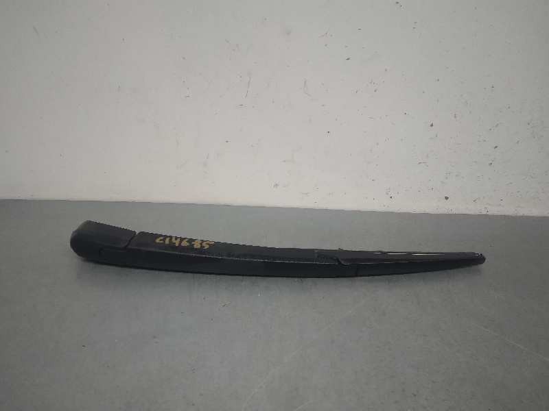 Recambio de brazo limpia trasero para kia rio basic referencia OEM IAM   