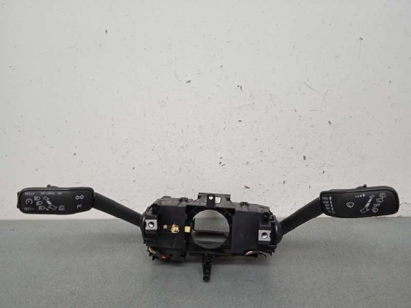Recambio de mando multifuncion para seat arona fr referencia OEM IAM 2Q0953507H  