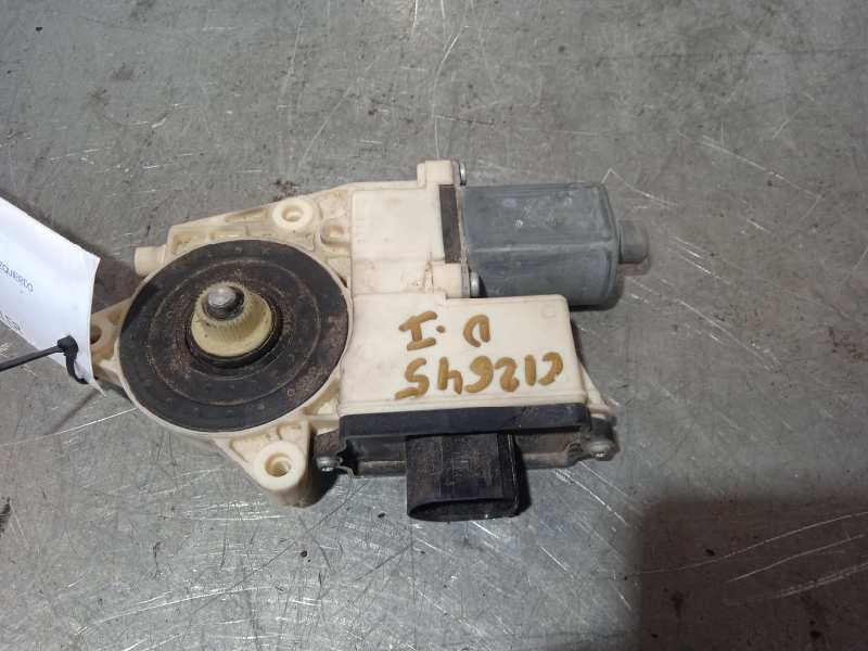 Recambio de motor elevalunas delantero izquierdo para bmw x3 (e83) 2.0d referencia OEM IAM 69259631 6 PINES 