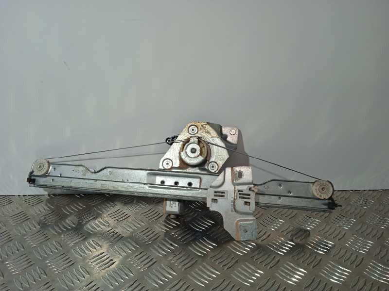 Recambio de elevalunas delantero derecho para dacia duster ambiance 4x2 referencia OEM IAM 19031060004 19031060004 3S1264B