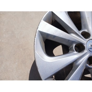 Recambio de llanta para toyota auris touring sports (e18) hybrid active referencia OEM IAM   