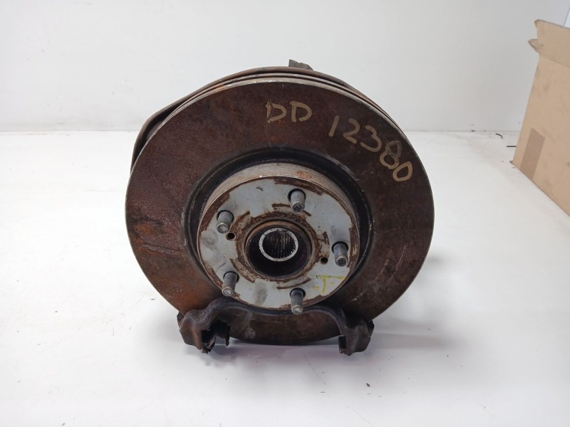 Recambio de mangueta delantera derecha para toyota verso active referencia OEM IAM   