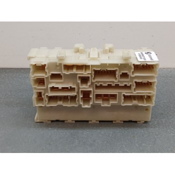 Recambio de caja reles / fusibles para renault megane e-tech suv ev40 referencia OEM IAM 243802061r  