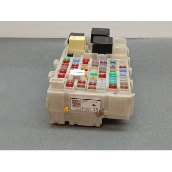 Recambio de caja reles / fusibles para renault megane e-tech suv ev40 referencia OEM IAM 243802061r  