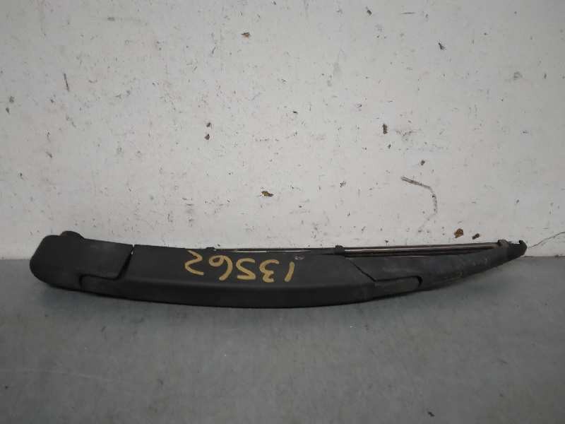 Recambio de brazo limpia trasero para citroën c4 cactus feel referencia OEM IAM 9801666480  