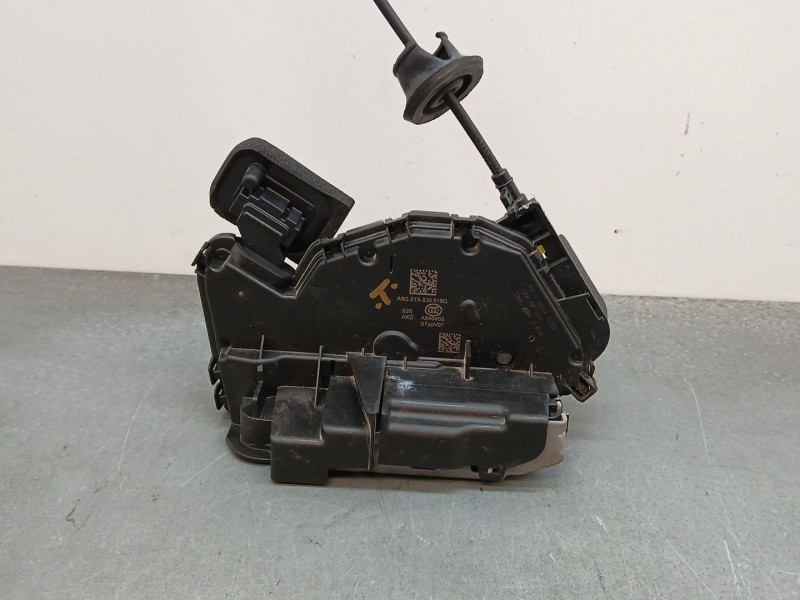 Recambio de cerradura puerta trasera derecha para audi a1 sportback (gba) referencia OEM IAM a6q5ta839016q 7 pines 