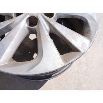 Recambio de llanta para toyota auris touring sports (e18) hybrid active referencia OEM IAM   