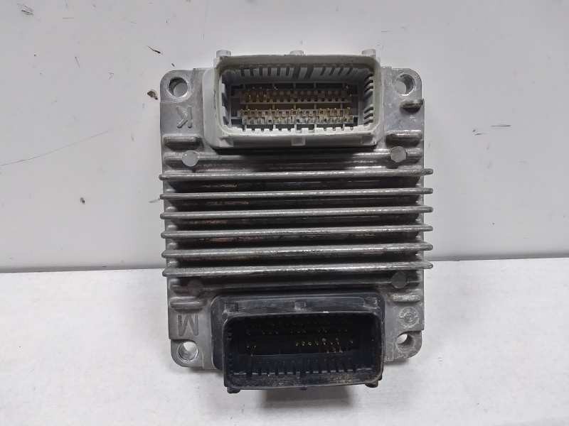 Recambio de centralita motor uce para chevrolet aveo / kalos hatchback (t200) 1.2 referencia OEM IAM 96436779  
