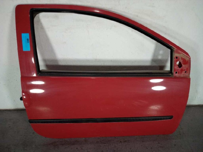 Recambio de puerta delantera derecha para renault twingo authentique referencia OEM IAM   