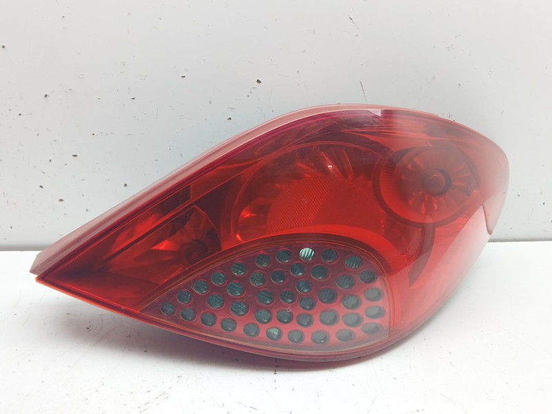 Recambio de piloto trasero derecho para peugeot 207/207+ (wa_, wc_) 1.4 hdi referencia OEM IAM 9649986580  