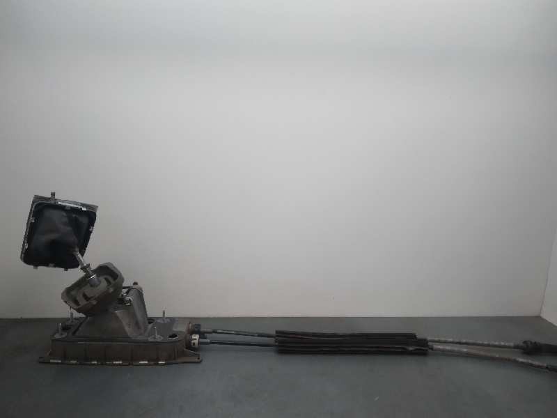 Recambio de palanca cambio para volkswagen passat berlina (3c2) advance referencia OEM IAM 1K0711061A 6 VELOCIDADES 3C0711113E