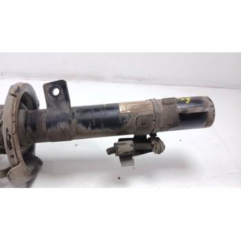 Recambio de amortiguador delantero derecho para ford kuga i 2.0 tdci referencia OEM IAM 1570023 8V4118045EA 