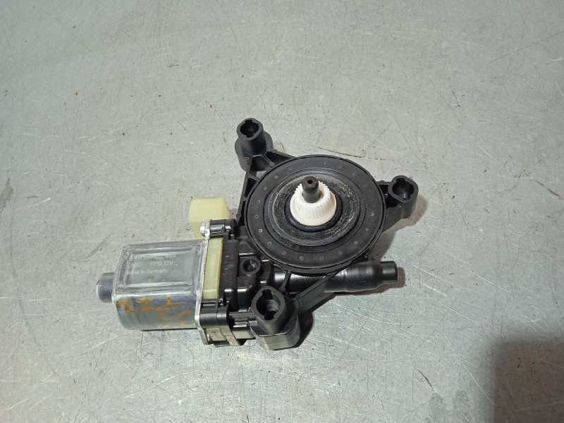 Recambio de motor elevalunas trasero izquierdo para audi a4 berlina (8w2) advanced edition referencia OEM IAM  2 PINES 