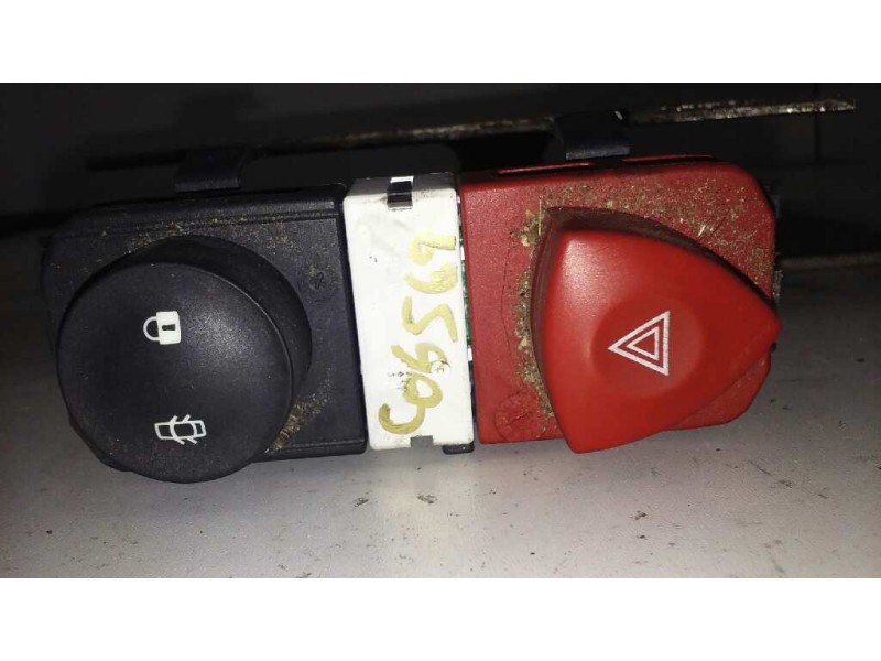 Recambio de warning para renault scenic ii grand luxe privilege referencia OEM IAM 88040009  