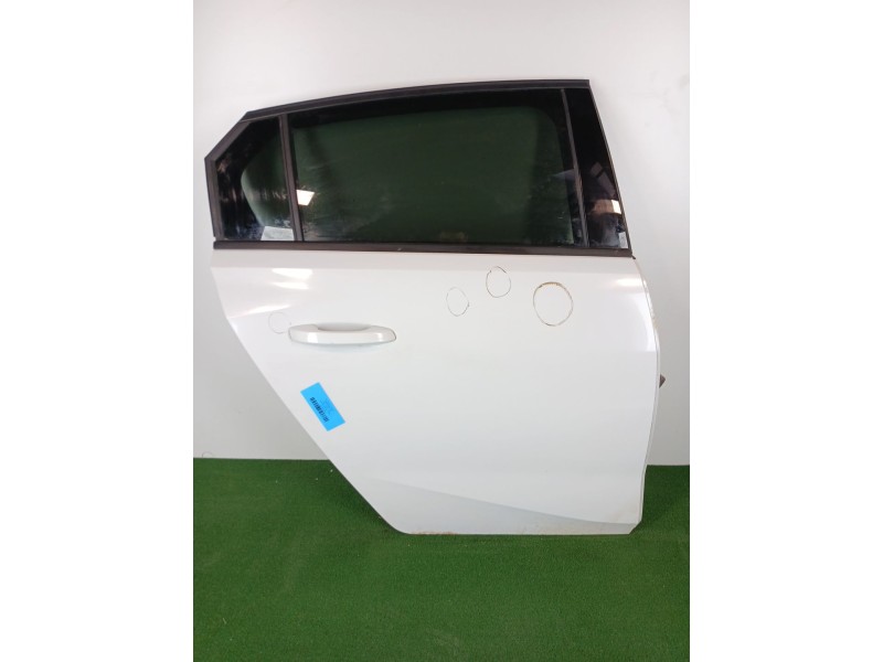 Recambio de puerta trasera derecha para opel astra l (ov5) 1.6 plug-in-hybrid (f3dgzt) referencia OEM IAM 9841862880  