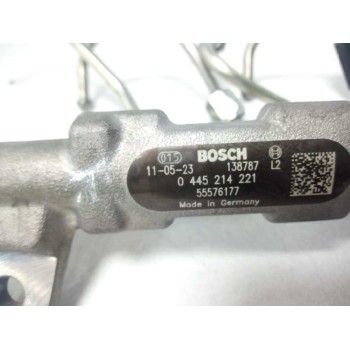 Recambio de rampa inyectora para opel insignia berlina excellence referencia OEM IAM 55576177 0445214221 