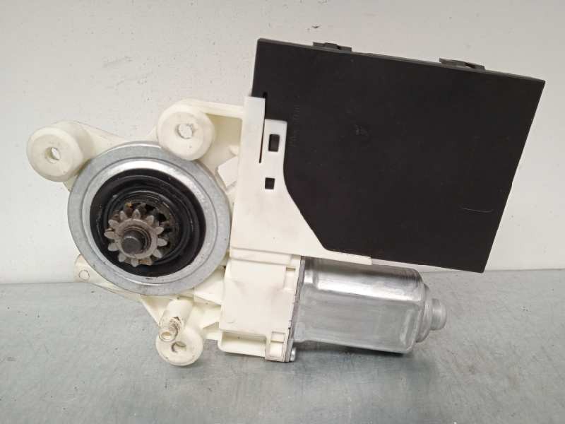 Recambio de motor elevalunas delantero derecho para volvo v50 familiar 1.6 diesel cat referencia OEM IAM 30773907AA 5WK48980C 