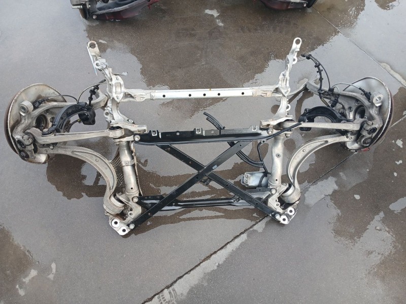 Recambio de puente delantero para audi q5 (8rb) 2.0 tdi quattro referencia OEM IAM 8R0399315J  