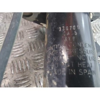 Recambio de amortiguador delantero izquierdo para toyota auris hybrid active referencia OEM IAM 339701  