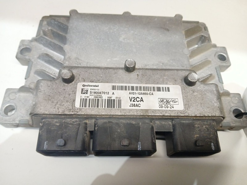 Recambio de centralita motor uce para ford fiesta (cb1) 1.25 16v cat referencia OEM IAM S180047012A AV2112A6T0CA 