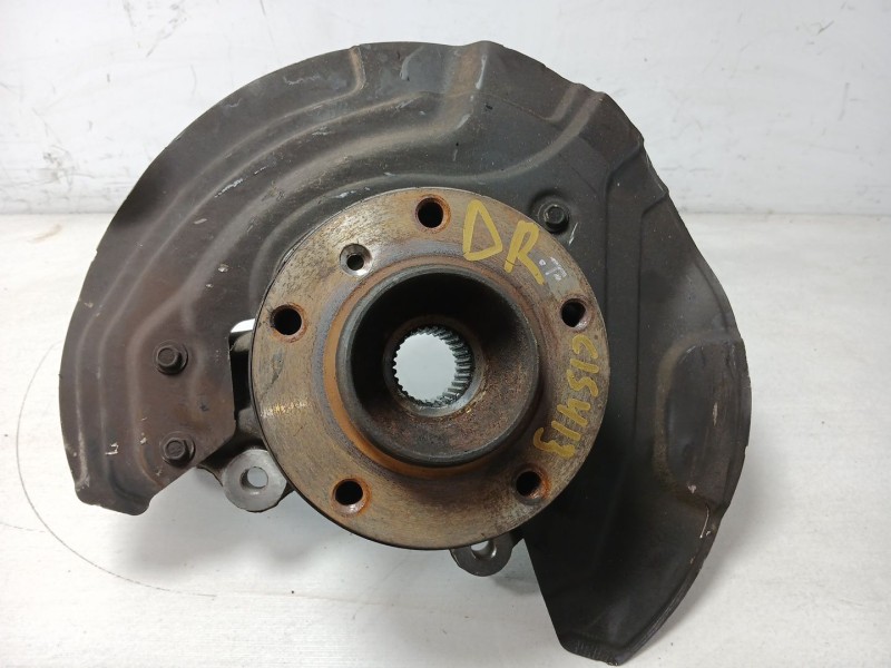 Recambio de mangueta delantera derecha para bmw serie 3 berlina (e90) 325xi referencia OEM IAM 6768996  rotula bien