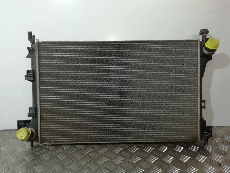 Recambio de radiador agua para opel vectra c berlina club referencia OEM IAM 24418343 24418343 51770410