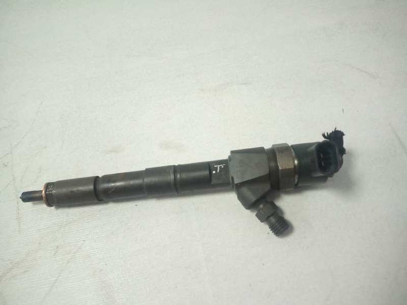 Recambio de inyector para opel insignia berlina excellence referencia OEM IAM 0445110327  