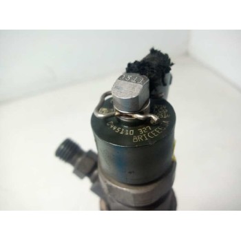 Recambio de inyector para opel insignia berlina excellence referencia OEM IAM 0445110327  