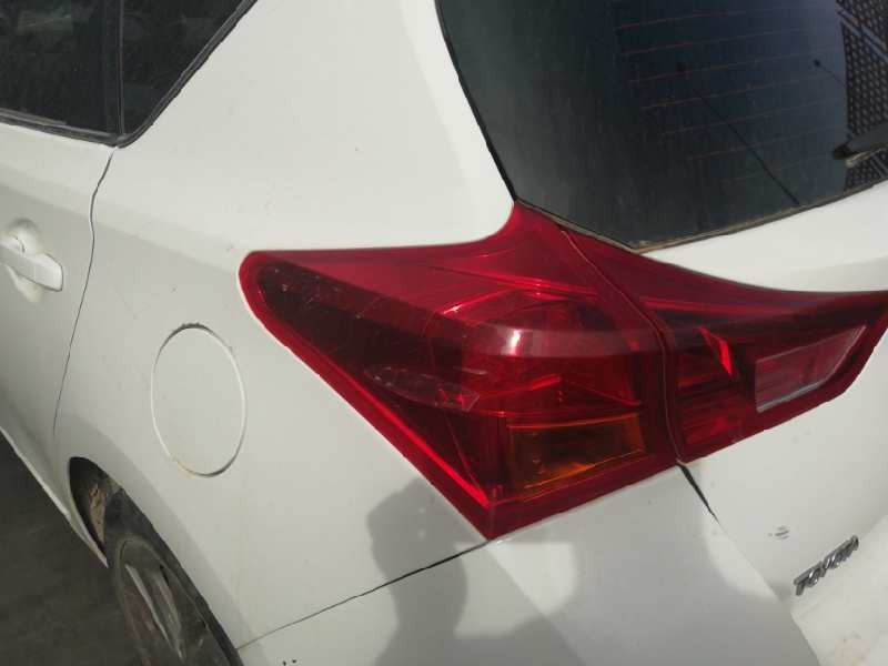 Recambio de piloto trasero izquierdo para toyota auris hybrid active referencia OEM IAM   