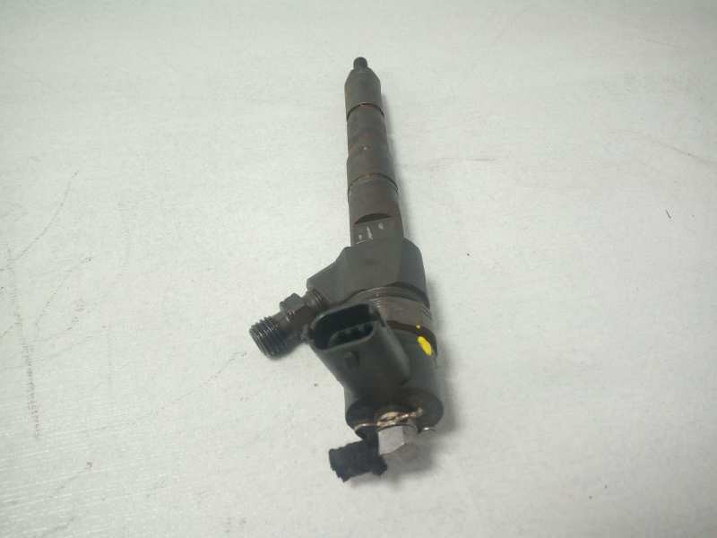 Recambio de inyector para opel insignia berlina excellence referencia OEM IAM 0445110327  