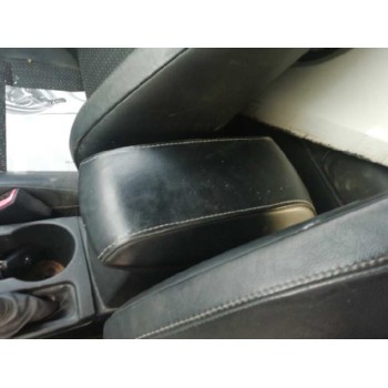 Recambio de apoyabrazos central para toyota auris hybrid active referencia OEM IAM   