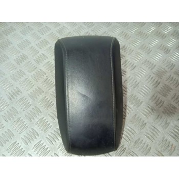 Recambio de apoyabrazos central para toyota auris hybrid active referencia OEM IAM   