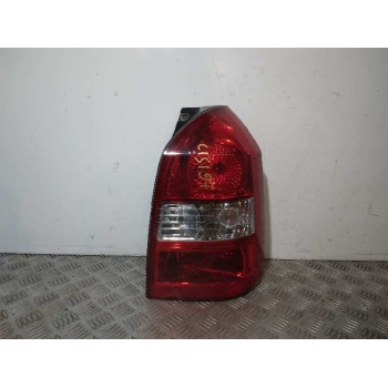 PILOTO TRASERO DERECHO 924022E0 ESQUINA ROTA 