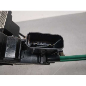 Recambio de cerradura puerta delantera derecha para ssangyong tivoli limited 4x2 referencia OEM IAM 7122035000 4 PINES 