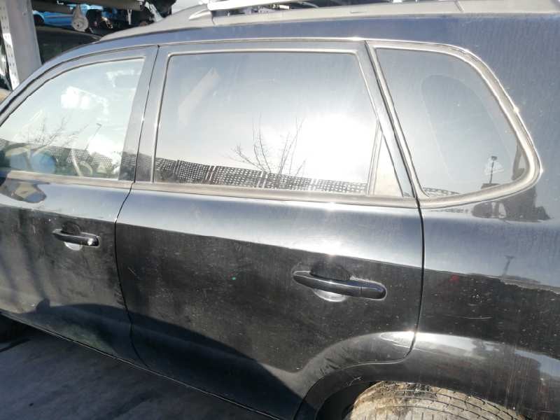 Recambio de puerta trasera izquierda para hyundai tucson (jm) 2.0 comfort referencia OEM IAM  NEGRO 
