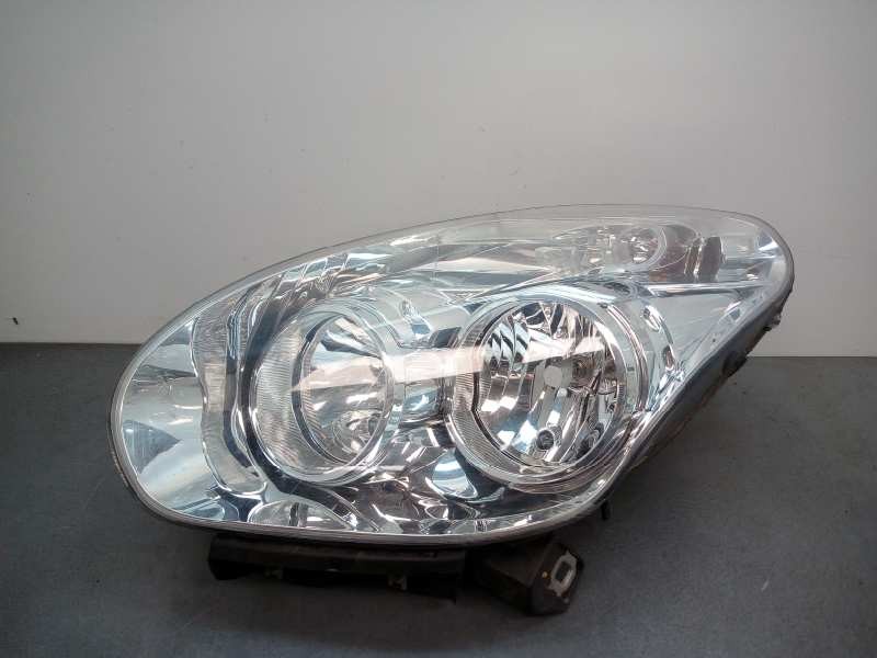 Recambio de faro izquierdo para fiat doblo 1.3 16v jtd cat referencia OEM IAM 51810672  