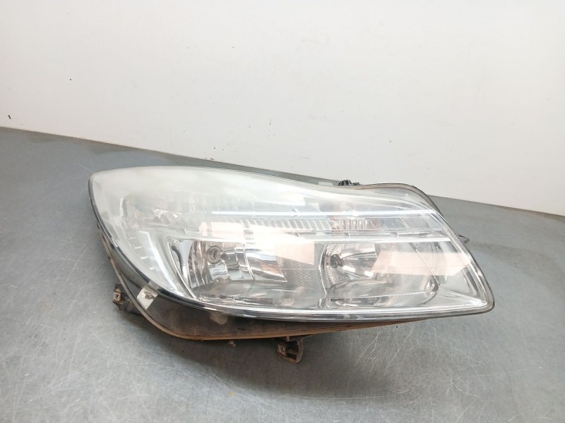 Recambio de faro derecho para opel insignia berlina 2.0 cdti cat referencia OEM IAM 1EJ00963002  