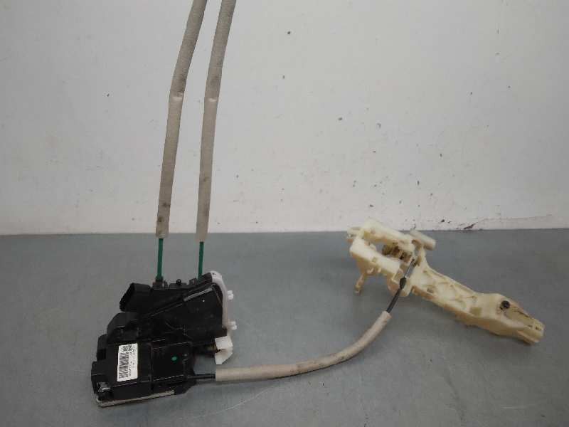 Recambio de cerradura puerta delantera izquierda para ssangyong tivoli limited 4x2 referencia OEM IAM 7121035020 6 PINES 