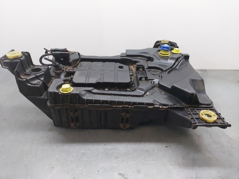 Recambio de deposito adblue para citroën c4 picasso feel referencia OEM IAM p1001565  