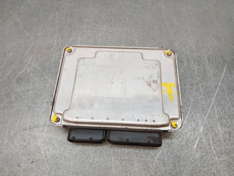 Recambio de centralita motor uce para audi a3 (8l1) 1.9 tdi referencia OEM IAM 038906019FT 028101098I 