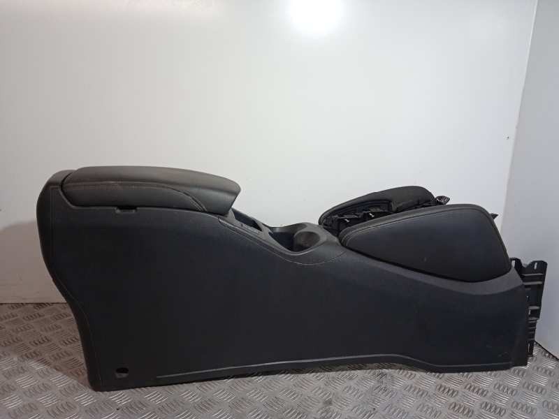 Recambio de apoyabrazos central para nissan qashqai (j11) tekna premium referencia OEM IAM   