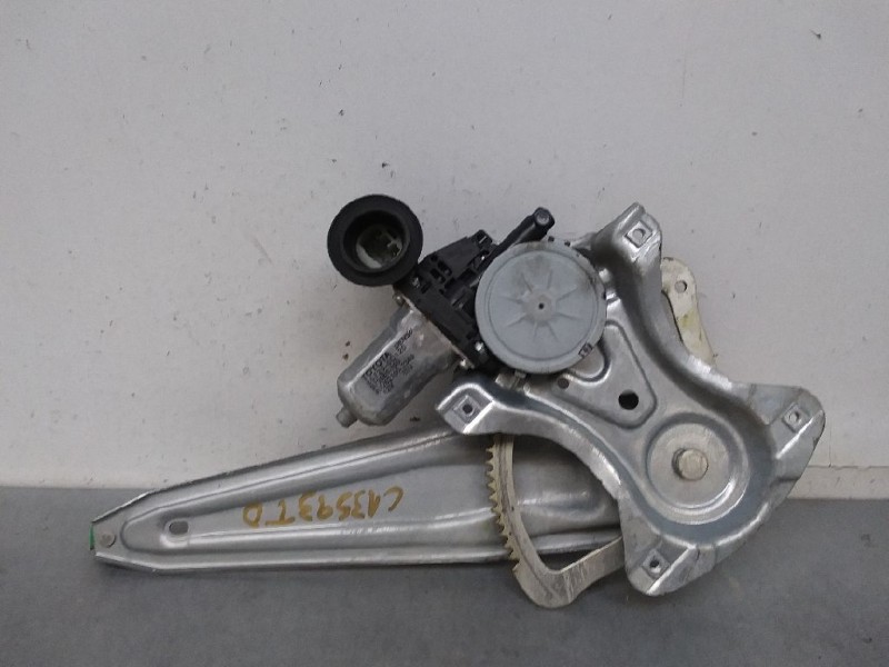 Recambio de elevalunas trasero derecho para toyota auris luna referencia OEM IAM AV2621002340 857200D120 6 PIN