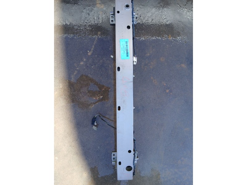 Recambio de refuerzo paragolpes delantero para toyota auris station wagon (_e18_) 1.8 hybrid (zwe186_) referencia OEM IAM 520210