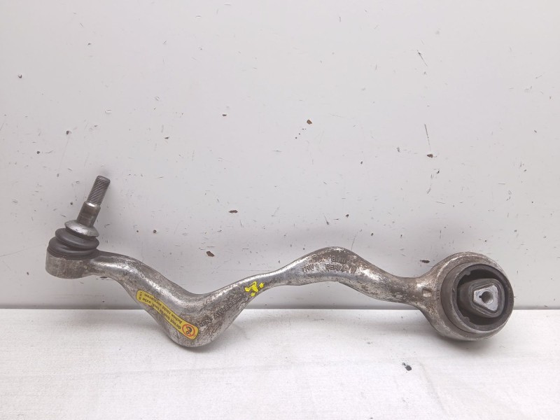 Recambio de brazo suspension superior delantero izquierdo para bmw x1 (e84) sdrive 20d referencia OEM IAM AW6082  