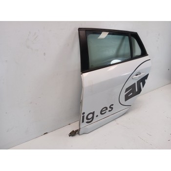 Recambio de puerta trasera izquierda para renault megane iii sport tourer expression referencia OEM IAM   