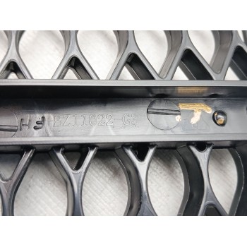 Recambio de rejilla delantera para mercedes-benz clase e (w211) e 270 cdi (211.016) referencia OEM IAM BZ11022G3  