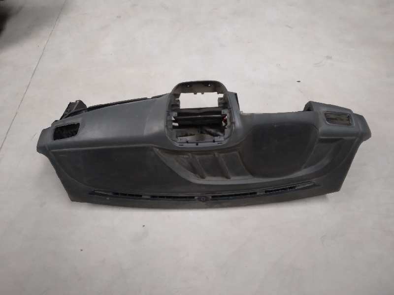 Recambio de salpicadero para fiat doblo cargo 1.3 16v jtd cat referencia OEM IAM 5812530  