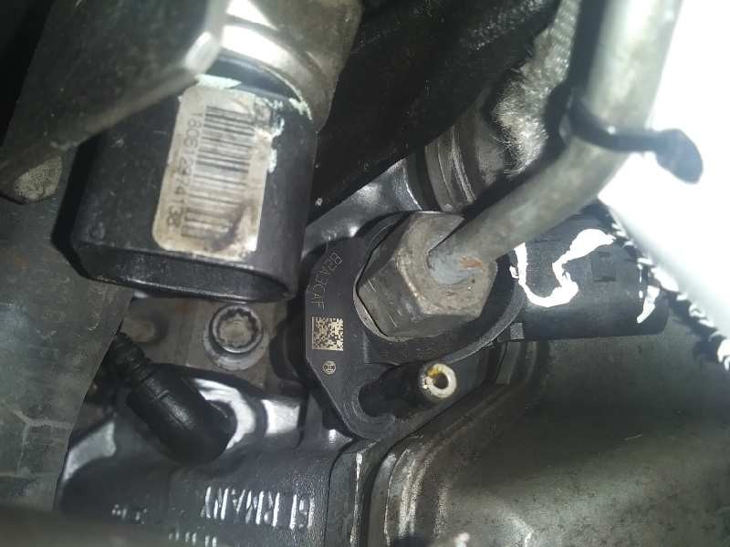 Recambio de inyector para volkswagen crafter caja cerrada 2.5 tdi dpf referencia OEM IAM 076130277 0986435352 
