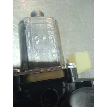 Recambio de motor elevalunas delantero derecho para audi a4 berlina (8w2) advanced edition referencia OEM IAM  0130822704 8W0959